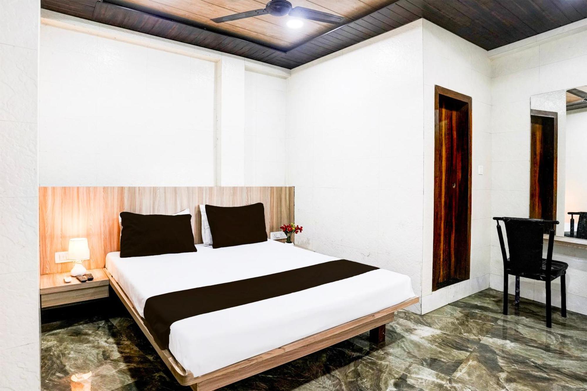 Super Hotel O Dombivali Formerly Pk Lodging Dombivli 外观 照片