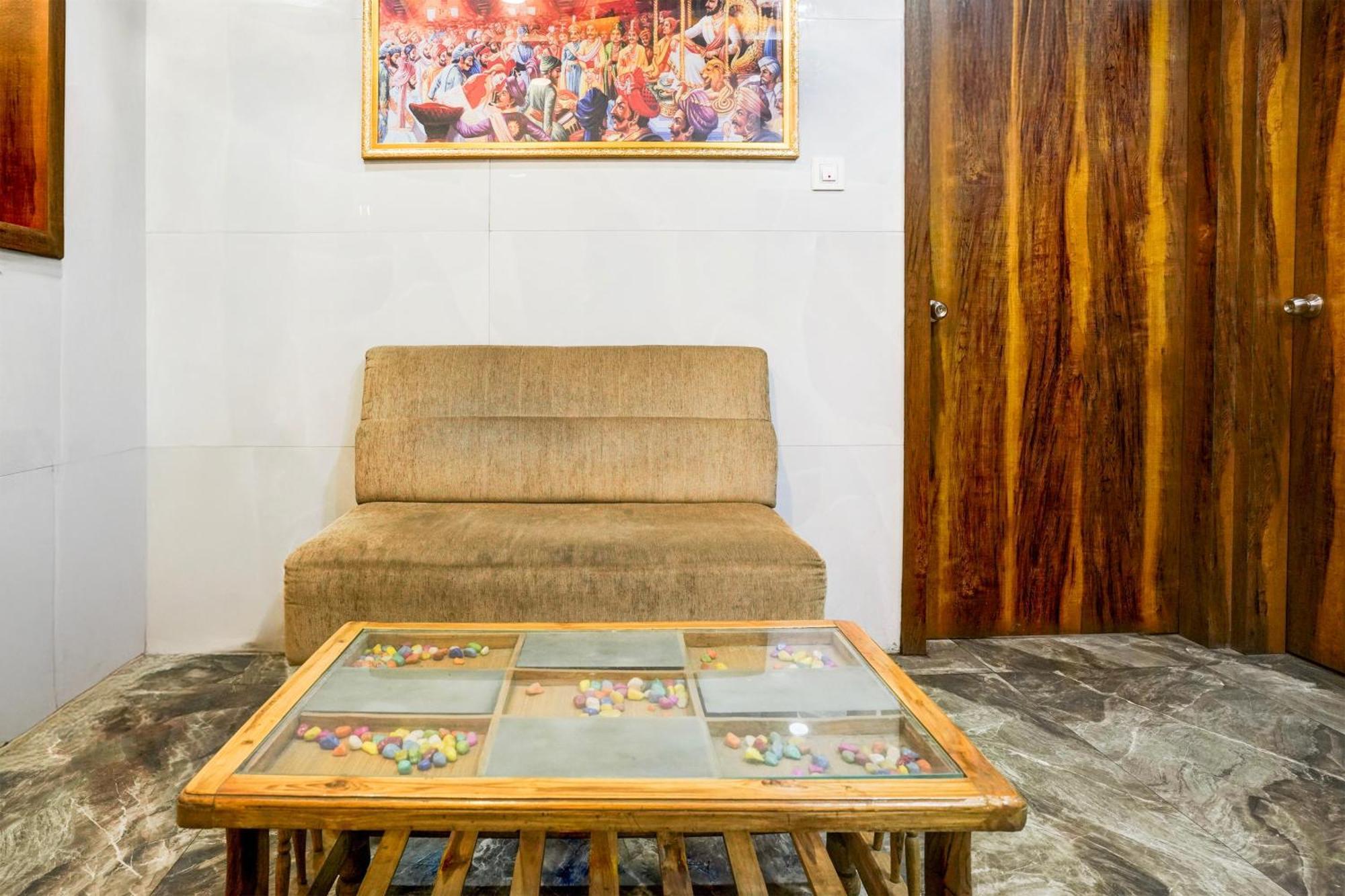 Super Hotel O Dombivali Formerly Pk Lodging Dombivli 外观 照片