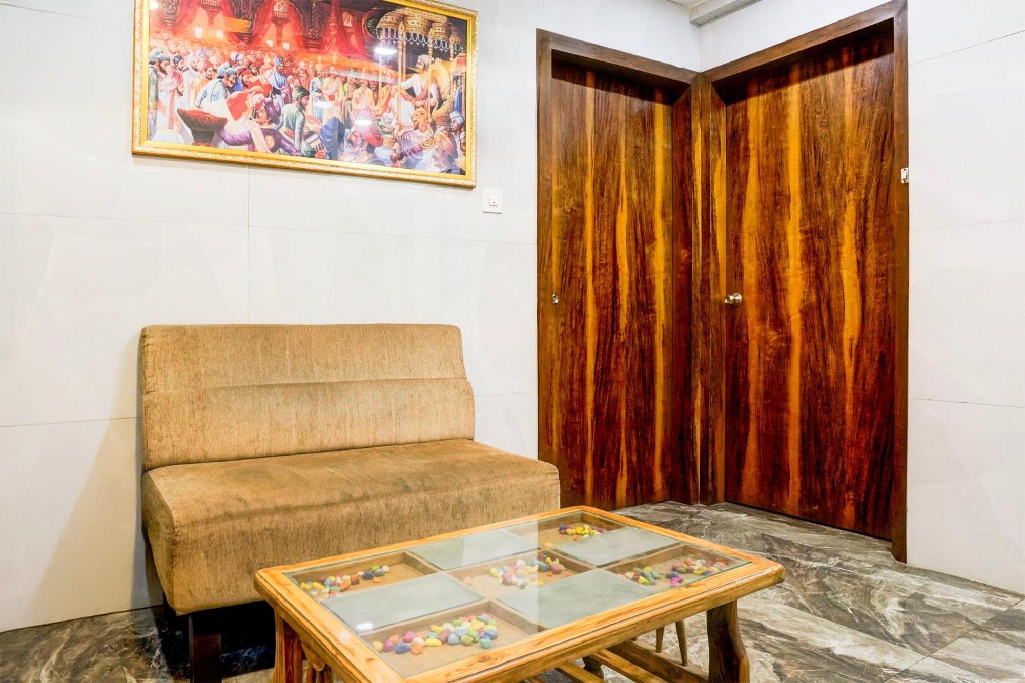 Super Hotel O Dombivali Formerly Pk Lodging Dombivli 外观 照片